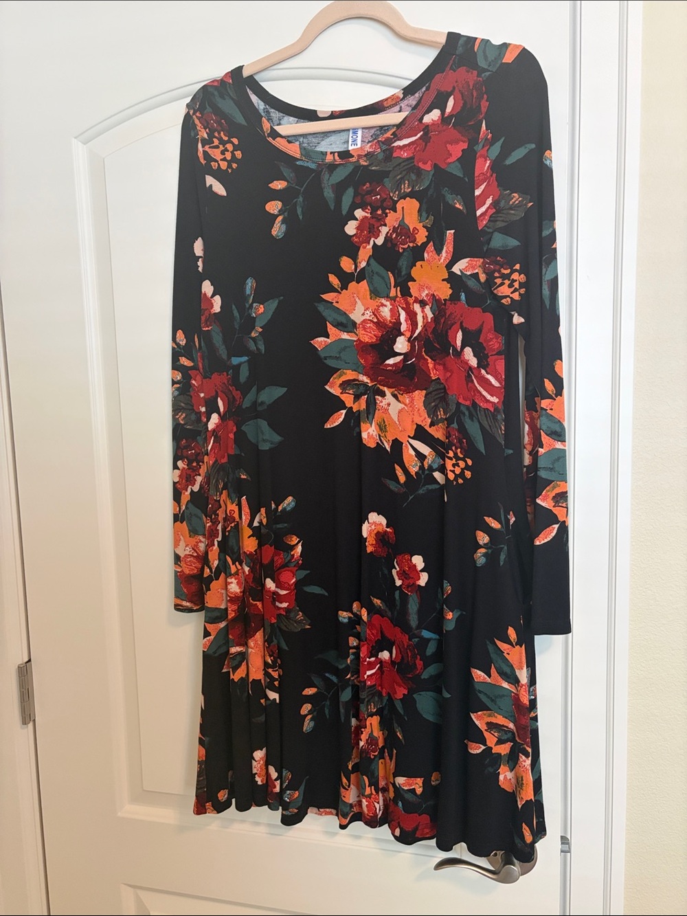 Black Floral Long-Sleeve Swing Dress - Elegant Casual